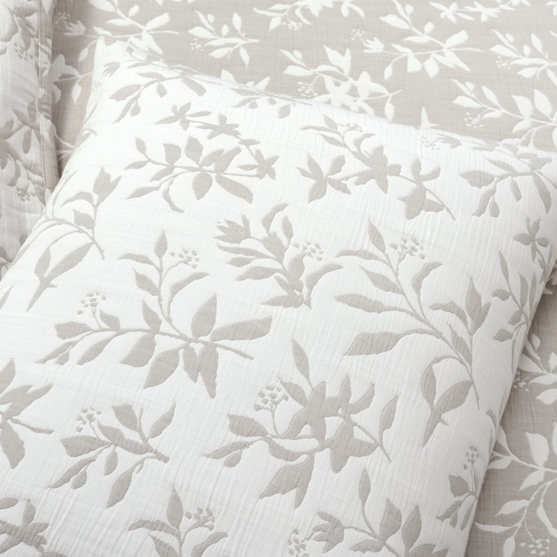 Floral Jacquard Reversible Soft Matelassé Quilt 3Pc Set, Beige, California King Quilt + 2 King Shams