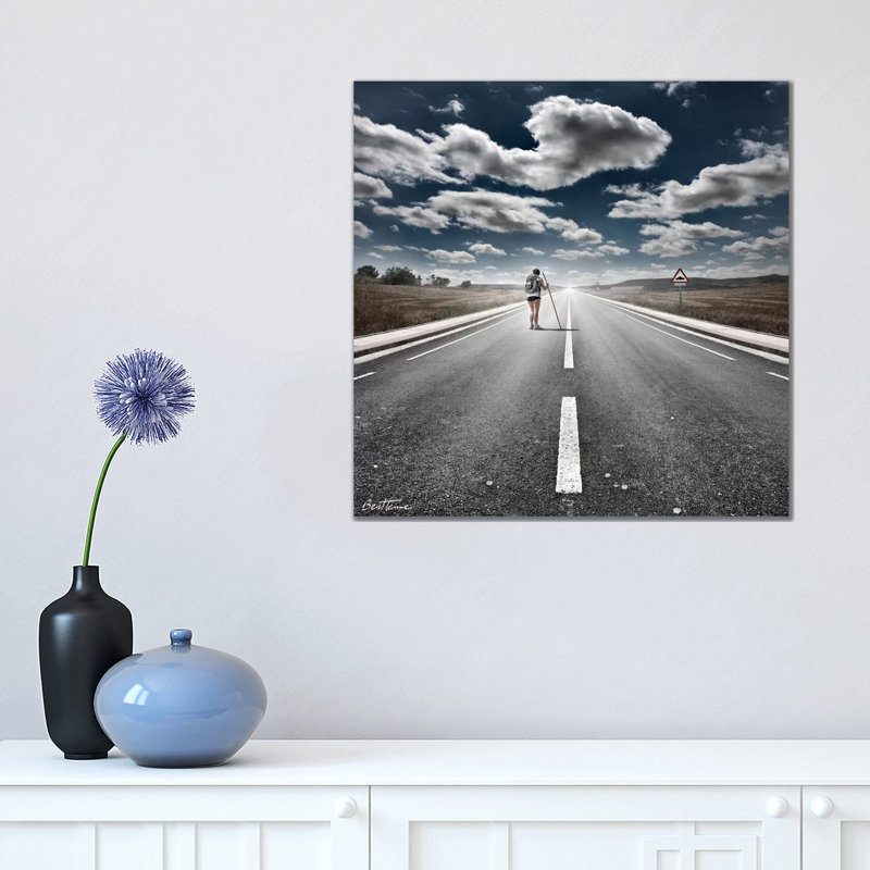 « The Road never ends » par Ben Heine-reproduction de photo, H 12 po x l 12 po x P 1,5 po, Toile tendue, Pas de tapis