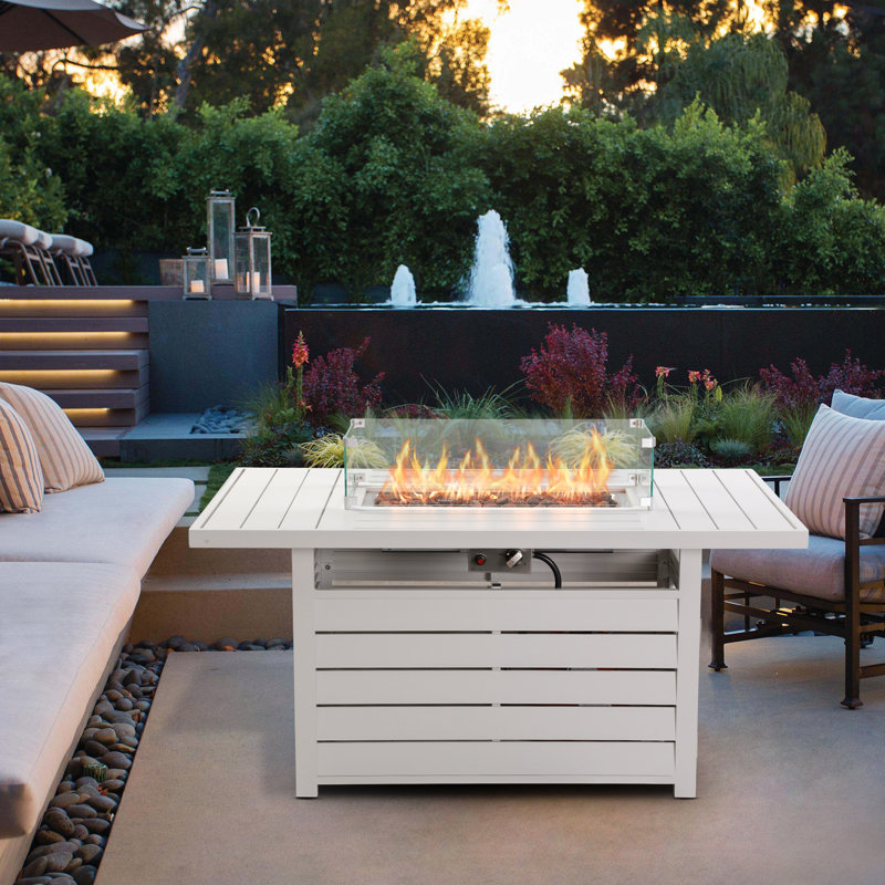Table de foyer d'extérieur au propane en aluminium H 26,4 po x l 54,3 po Brandtley, Blanc