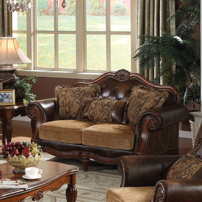 Alejandro Loveseat W/3 Pillows