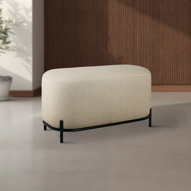  Banc rembourré en tissu crème 32 "avec pieds en métal Glenorie, H 18 po x l 32 po x P 17 po, Crème, crème