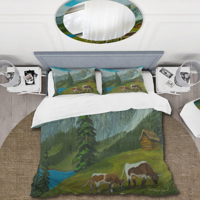 Paysage de montagne avec des vaches sur un pré vert - ensemble de housse de couette de ferme - polyester en microfibre