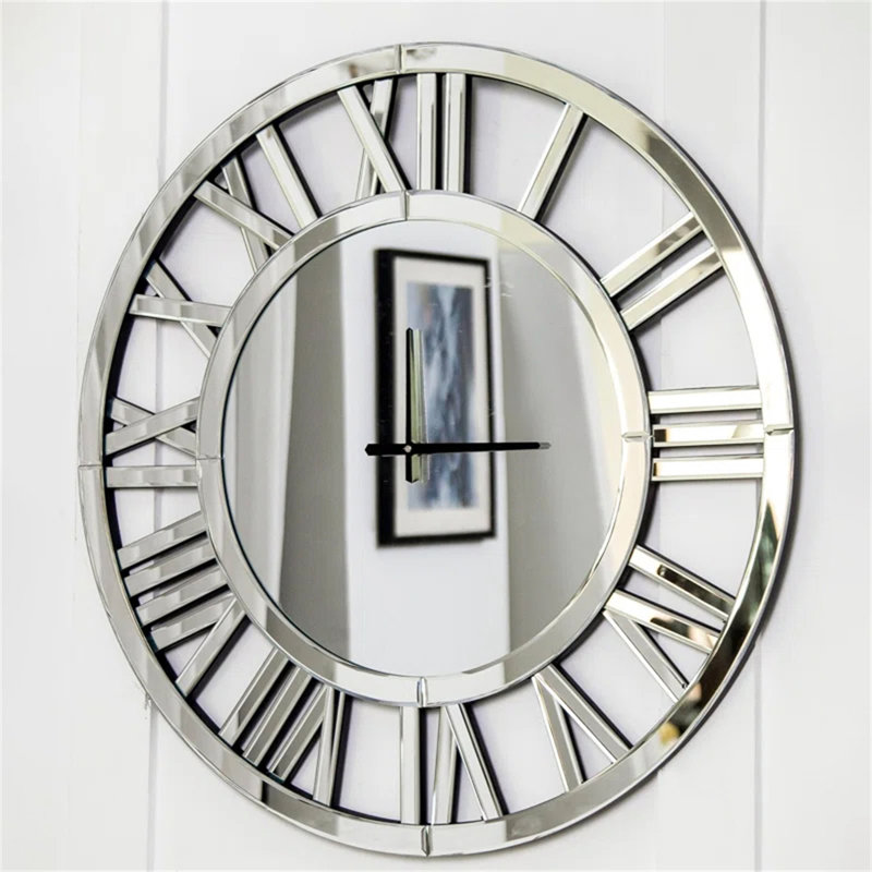 Mirrored Roman numerals decorative round wall clock