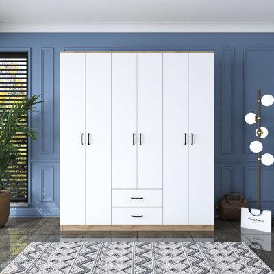 Armoire