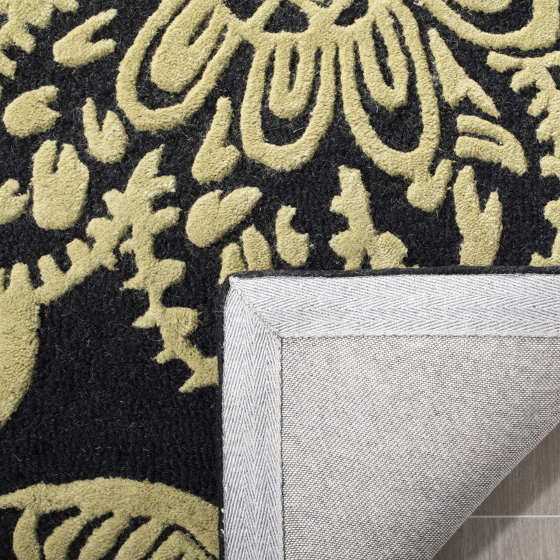 Soho Hand Tufted Wool And Viscose Floral Rug, Runner 2'6" x 8'