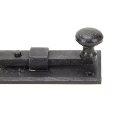 Universal Bolt
