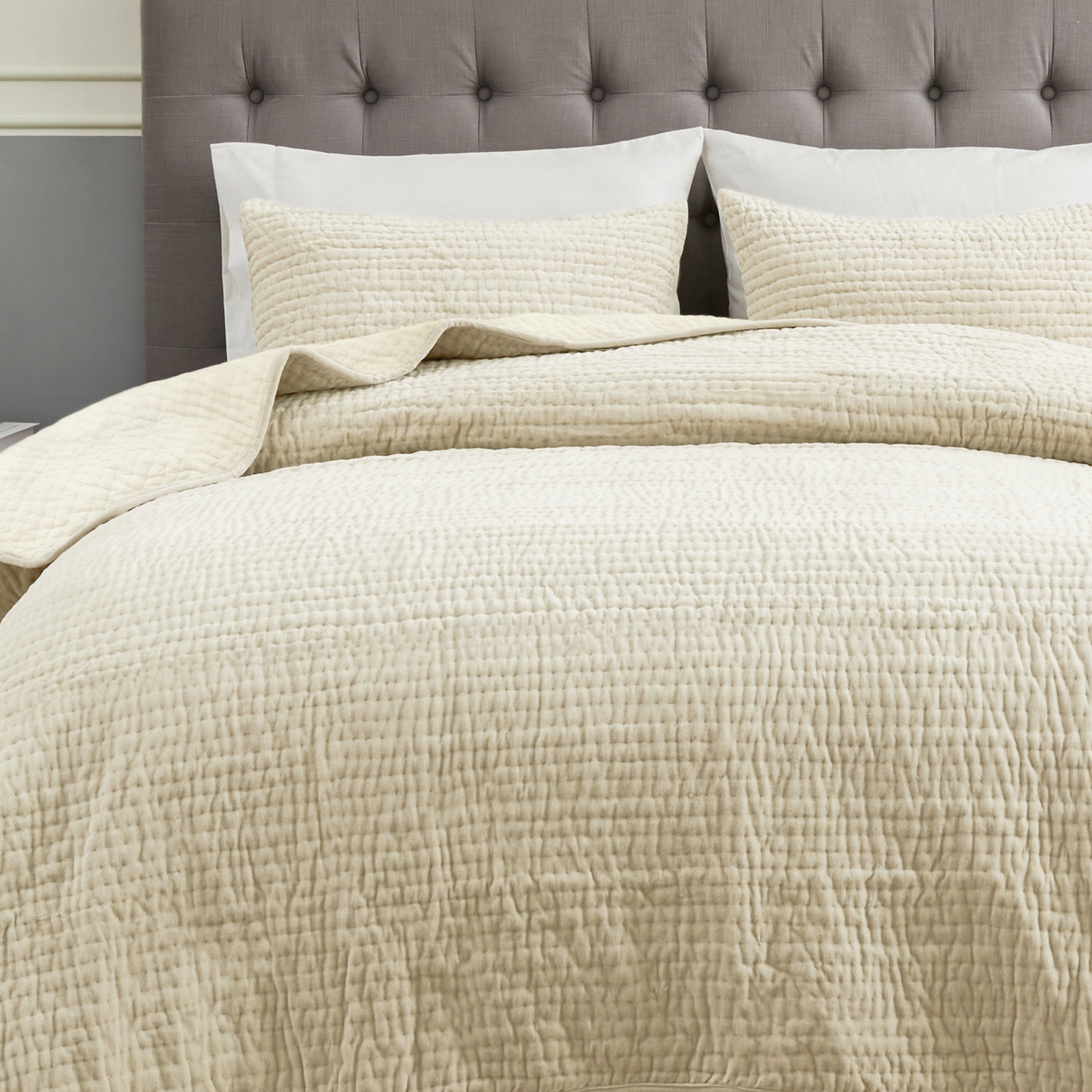 Chambord Velvet Quilt Set, King Quilt + 2 King Shams, Ivory