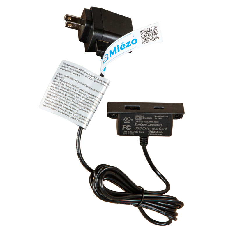 Grand lit avec panneau de rangement Wentworth, 2 pièces : Lit, table de chevet, Grand