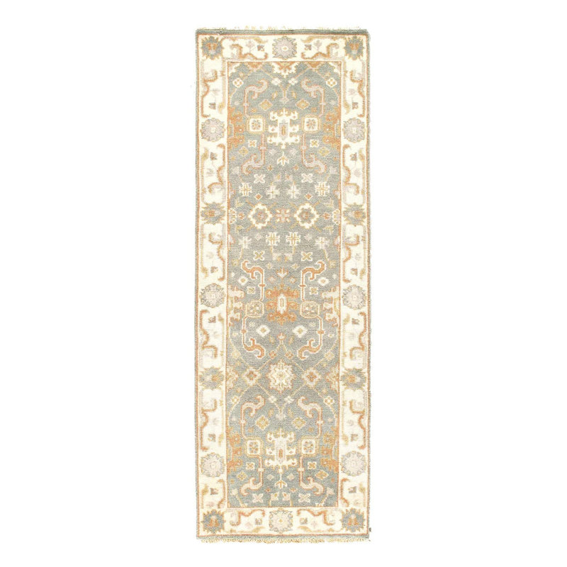 Oriental Area Rug in Gray