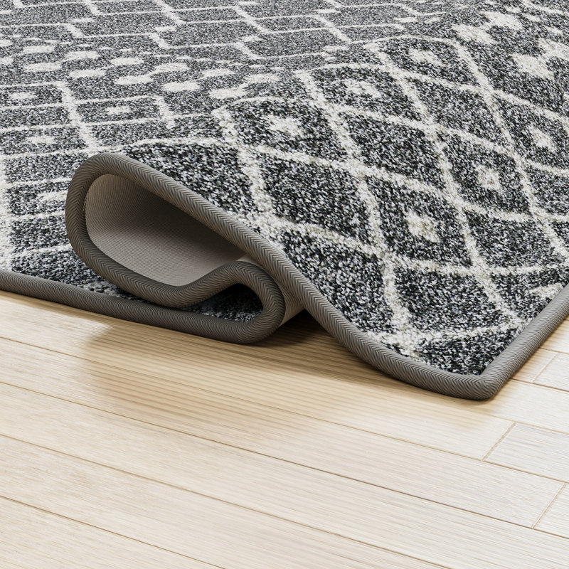 Braided Gray Geometric 5' x 7' Easy Care Synthetic Rug