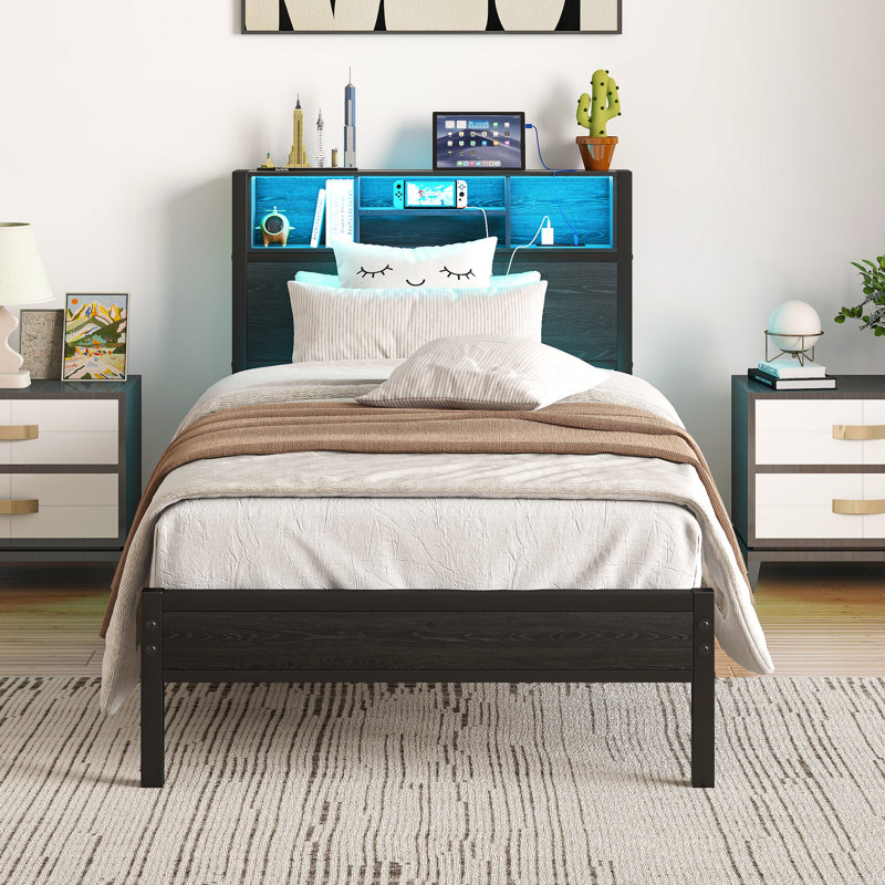 Lit plateforme simple en métal avec tête de rangement, station de charge et intelligent pour la chambre à coucher - sans sommier, lumières à cadre à assemblage rapide, bruit de station, grande capacité, assemblage simple