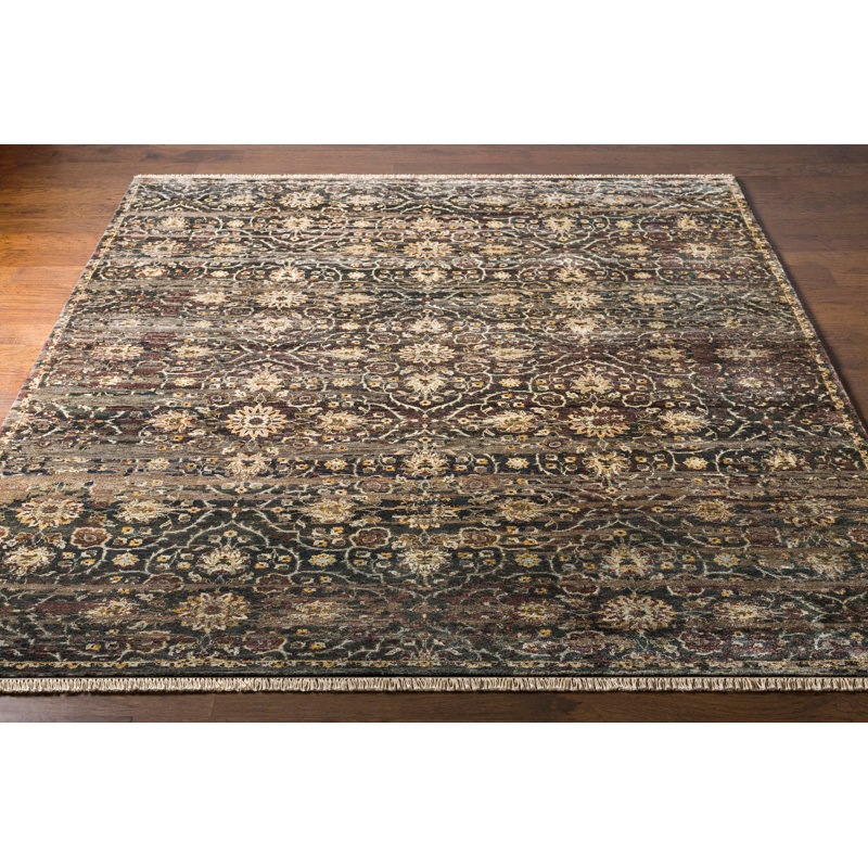 Empress Wool Damask Area Rug in Green, Rectangle 5'6" x 8'6"