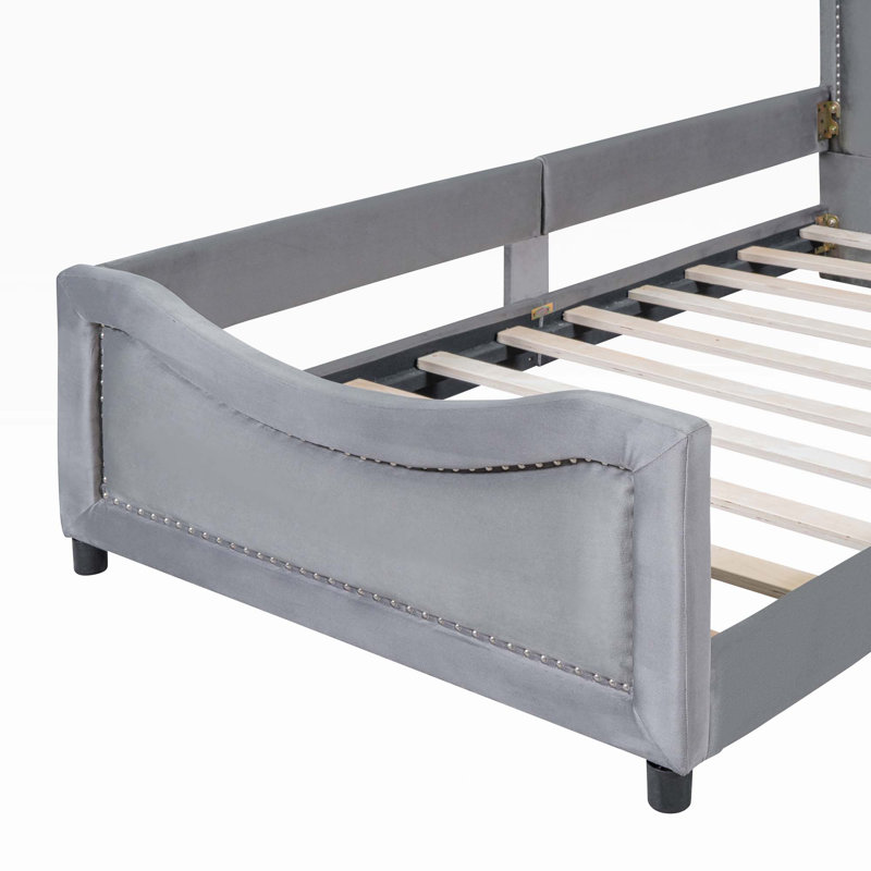Lanny Upholstered Daybed Bed, Gray