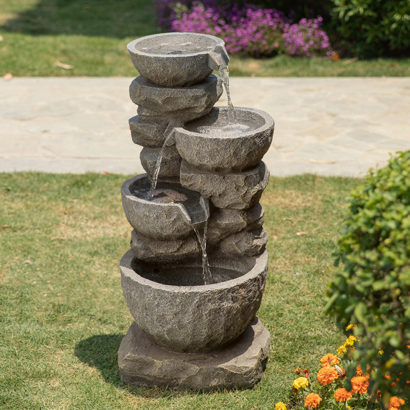 Fontaine en résine avec bols à niveaux