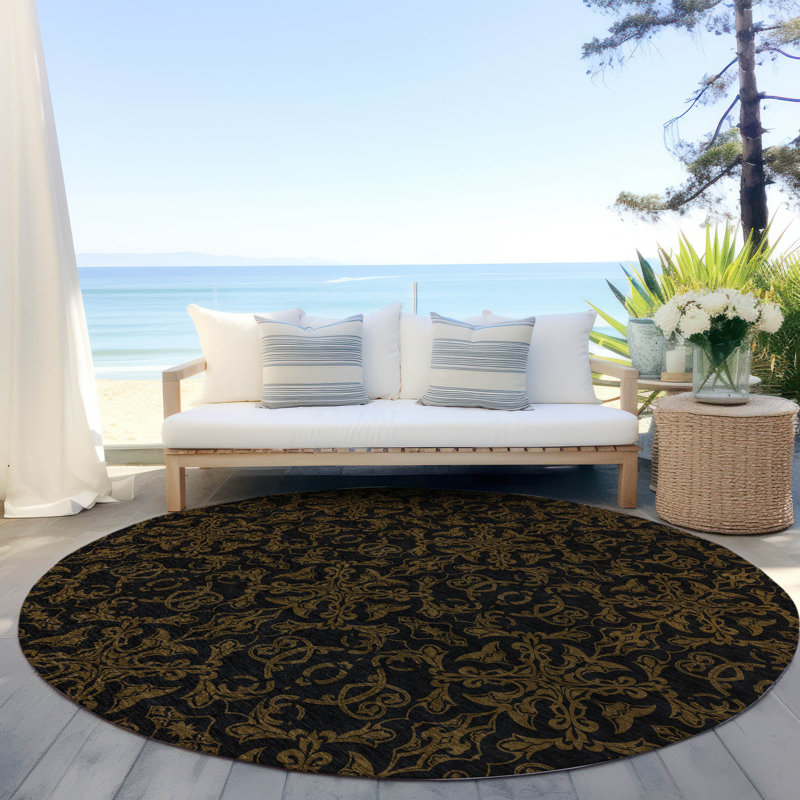 Mahaney Washable Oriental Indoor / Outdoor Rug, Round 8'