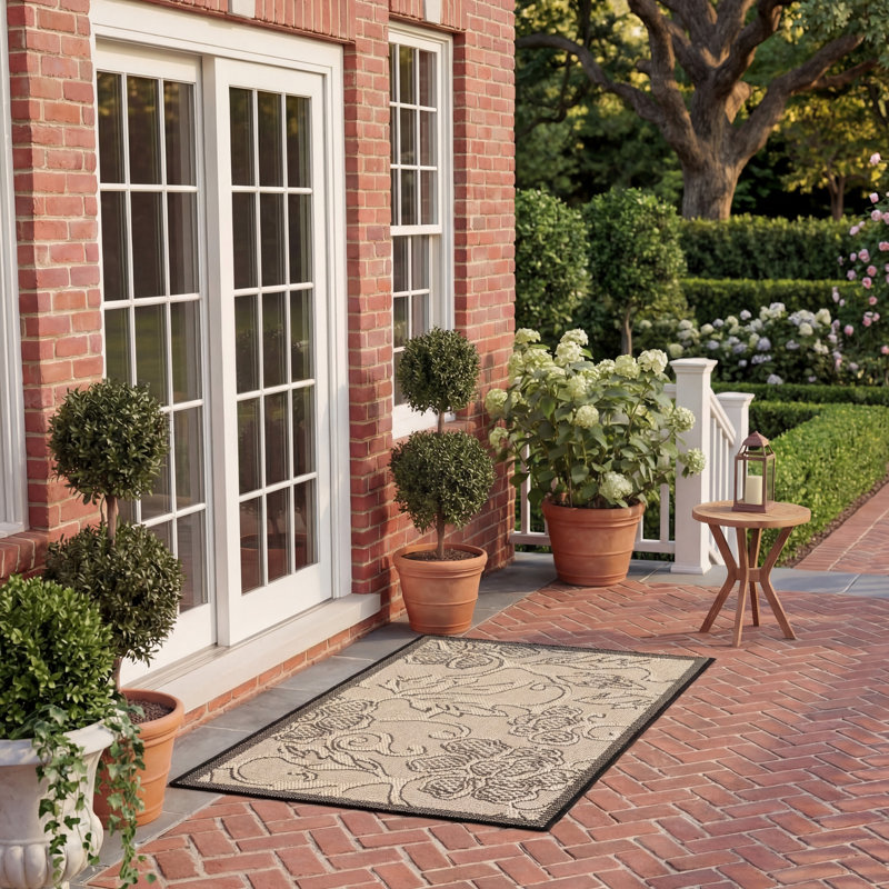 Rhinebeck Performance Floral Indoor/Outdoor Area Rug, Rectangle 2' x 3'7"