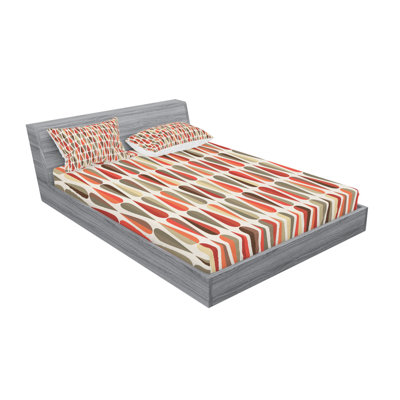 Sixties and Seventies Style Round Shaped with Warm Geometric Sheet Set