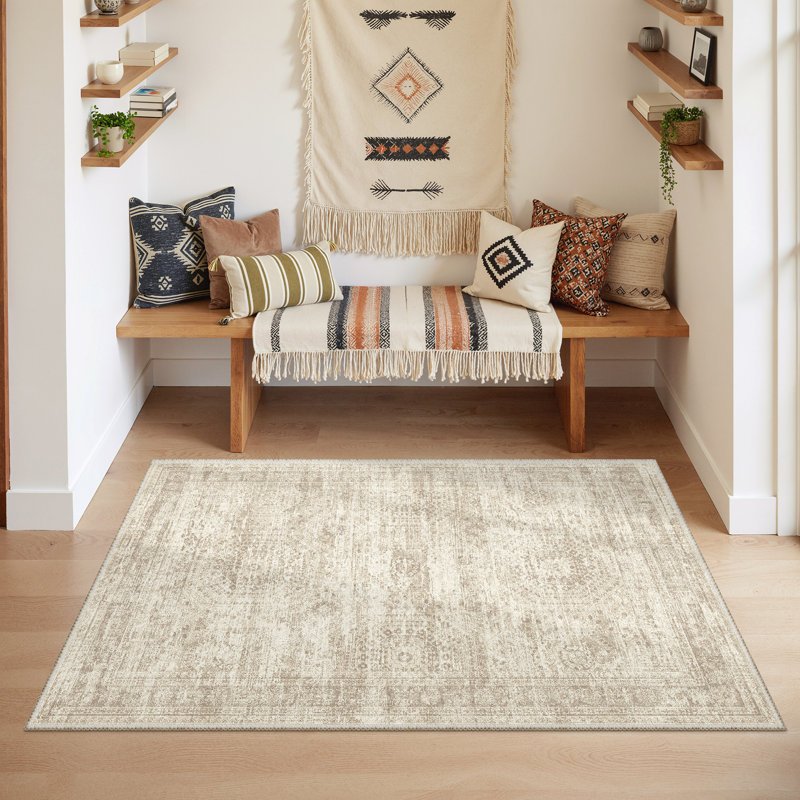 Tapis persan lavable délavé, Rectangle 4 pi x 6 pi, Beige