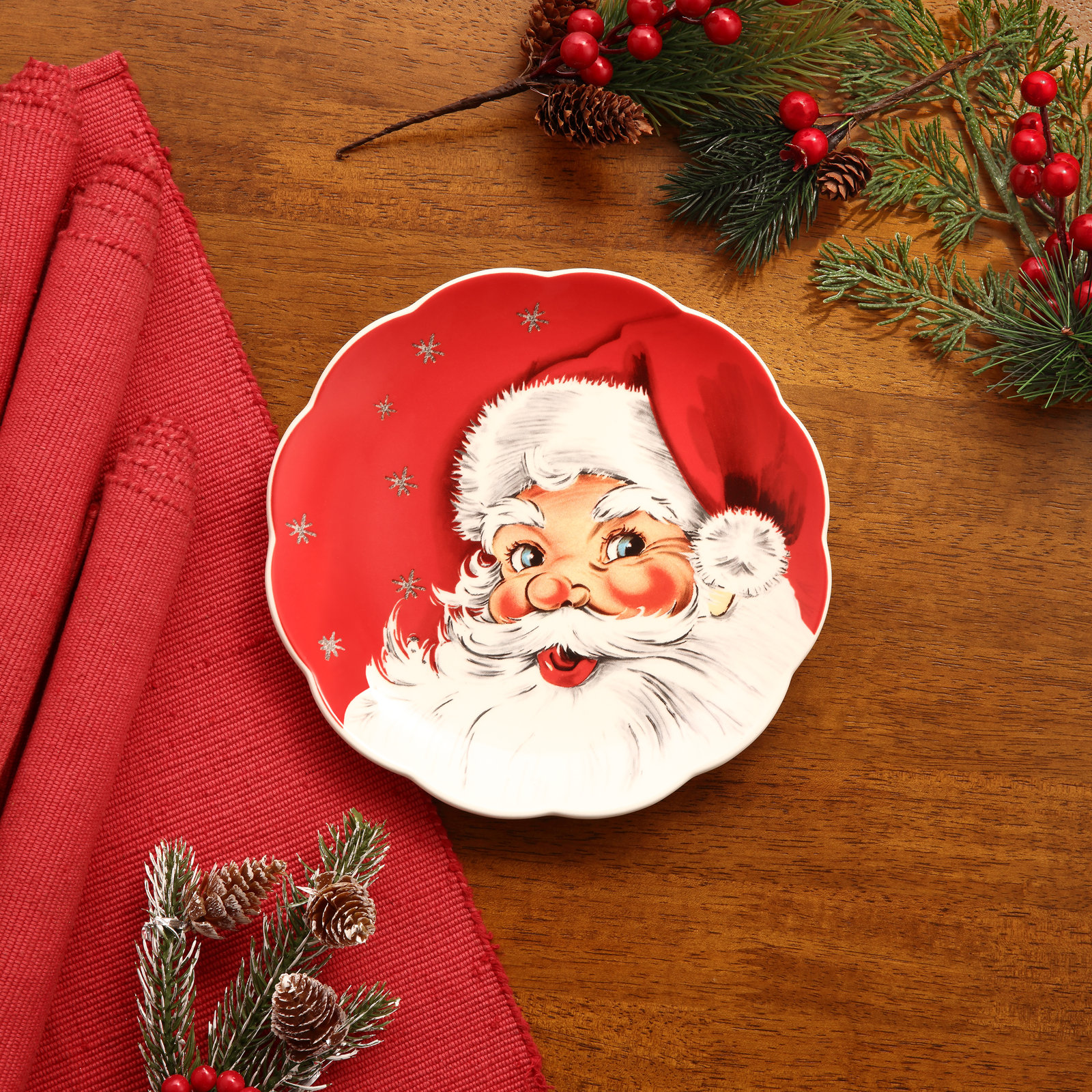 4 Piece 8.5" Nostalgic Ceramic Plates