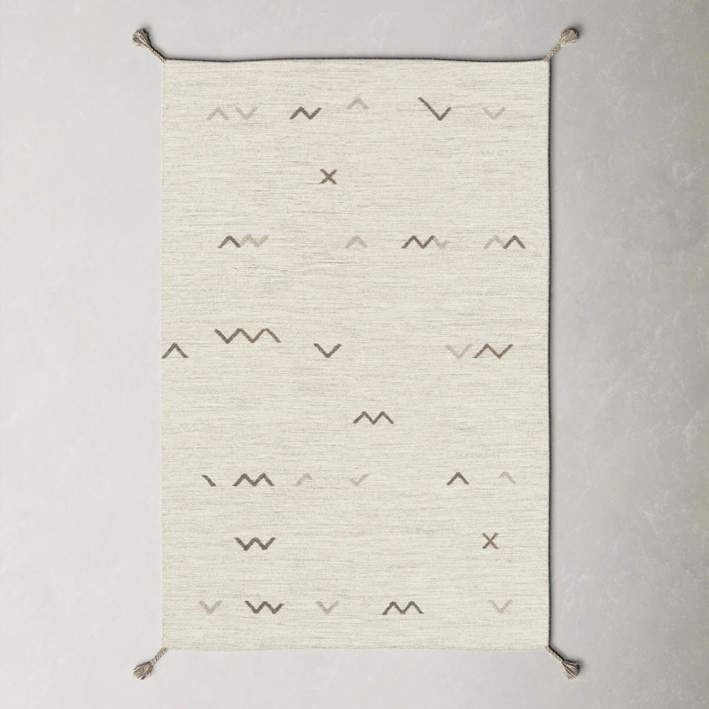 Bodie Wool Southwestern Indoor Rug, Rectangle 3'3" x 5'3"