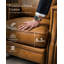 Fauteuil inclinable ergonomique en cuir véritable, dossier haut, pieds en bois massif, fini riveté, facile à nettoyer et à monter, coussin épais, idéal pour le salon ou le bureau, brun foncé.-1991195332