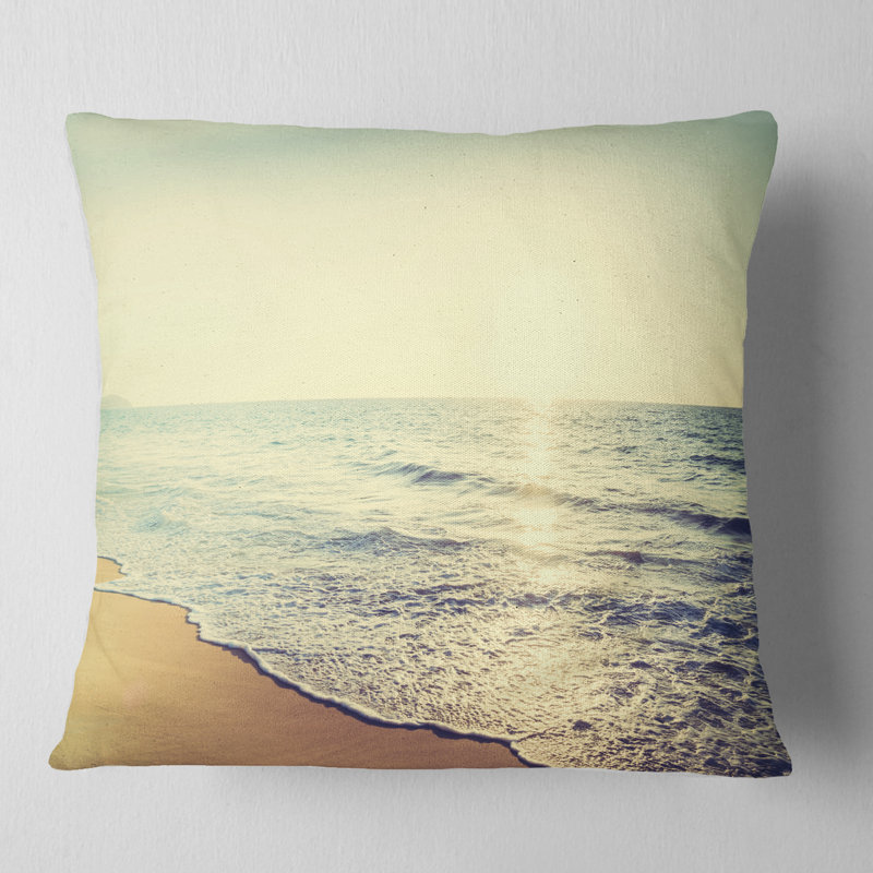 Coussin Bright Seashore pendant le coucher du soleil - imprimé mer et rivage, 16 po x 1 po, Coussin décoratif