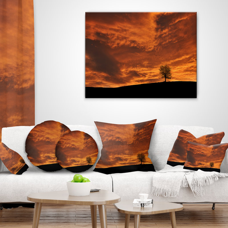 Coussin Lonely Tree Sky, 16 po x 16 po, Coussin décoratif