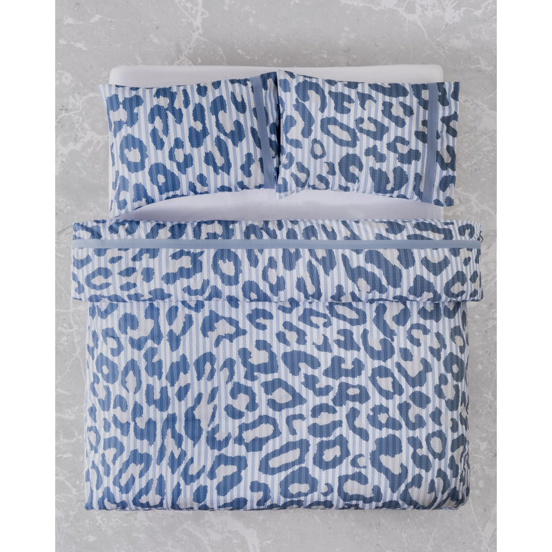 Seersucker Leopard Guest Room Case Pack, Queen Duvet Cover + 2 Queen Shams