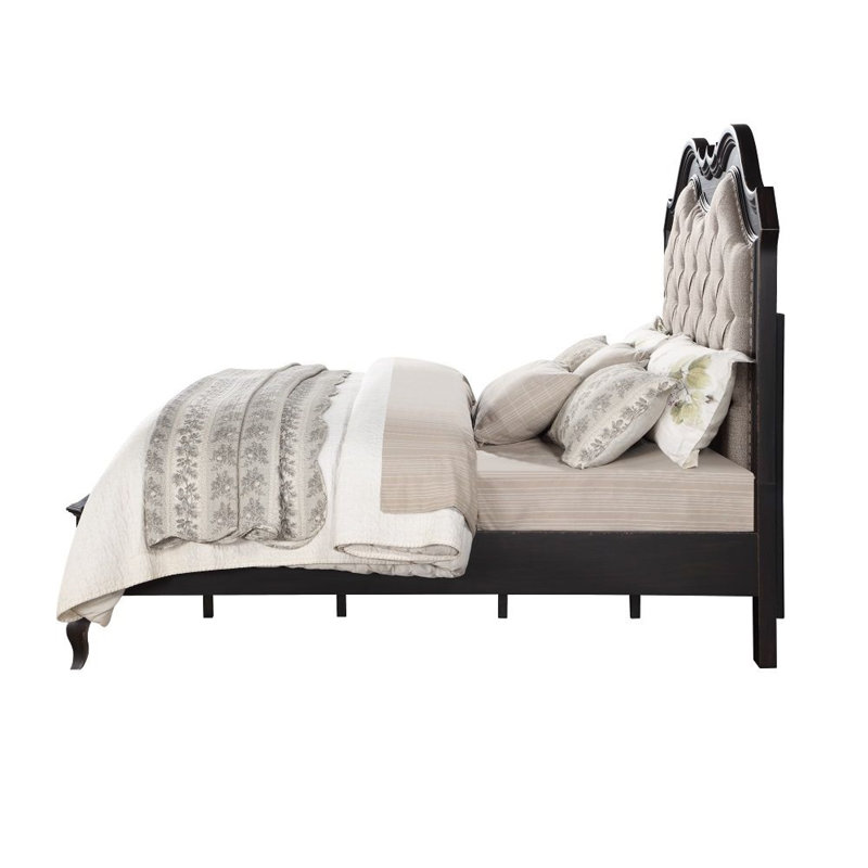 Lit tapissier standard Chelmsford, Grand