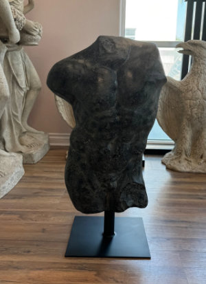 Statue torse mâle vieilli noir Andrea