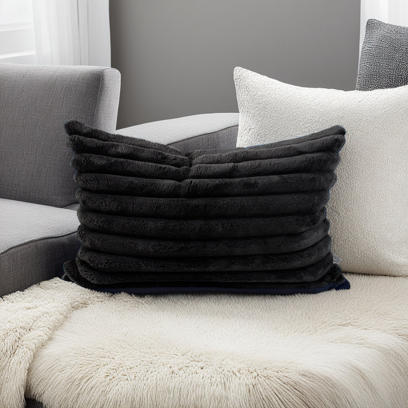 Oreiller Shar Pei , Rectangle H 14 po x l 22 po, Noir, Polyester