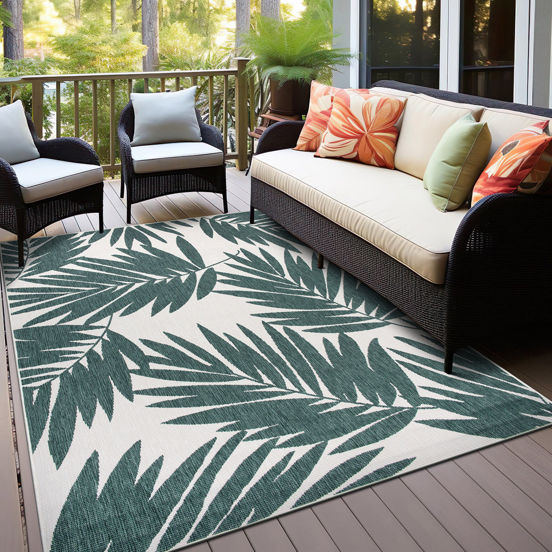 Benavidez Reversible Floral Green/Ivory Indoor & Outdoor Area Rug Beachcrest Home™ Rug 