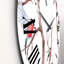Petits oiseaux sur les branches d'un arbre III - Horloge murale traditionnelle-60187305