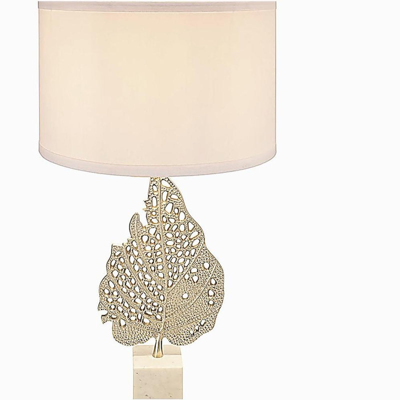Lampe de table D15x29,3 "à feuilles blanches et argent avec abat-jour tambour et base en marbre (assemblage de l'abat-jour requis)