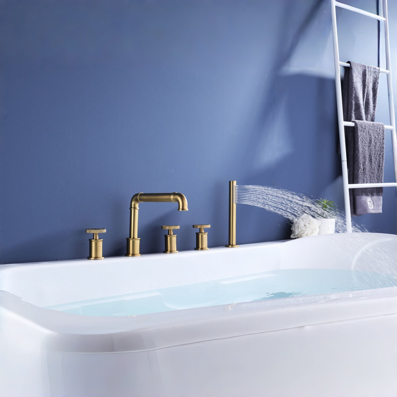 Robinet de baignoire en laiton au design moderne