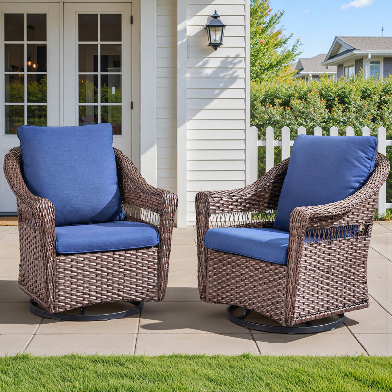 Ensemble de 2 chaises à bascule pivotantes en osier pour l'extérieur avec coussins bleus