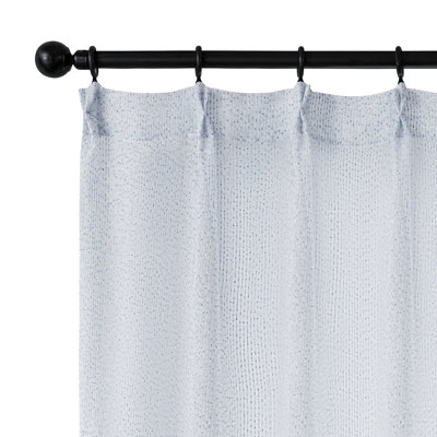 Panneau de rideau simple semi-transparent à plis pincés avec anneaux et pinces inclus
