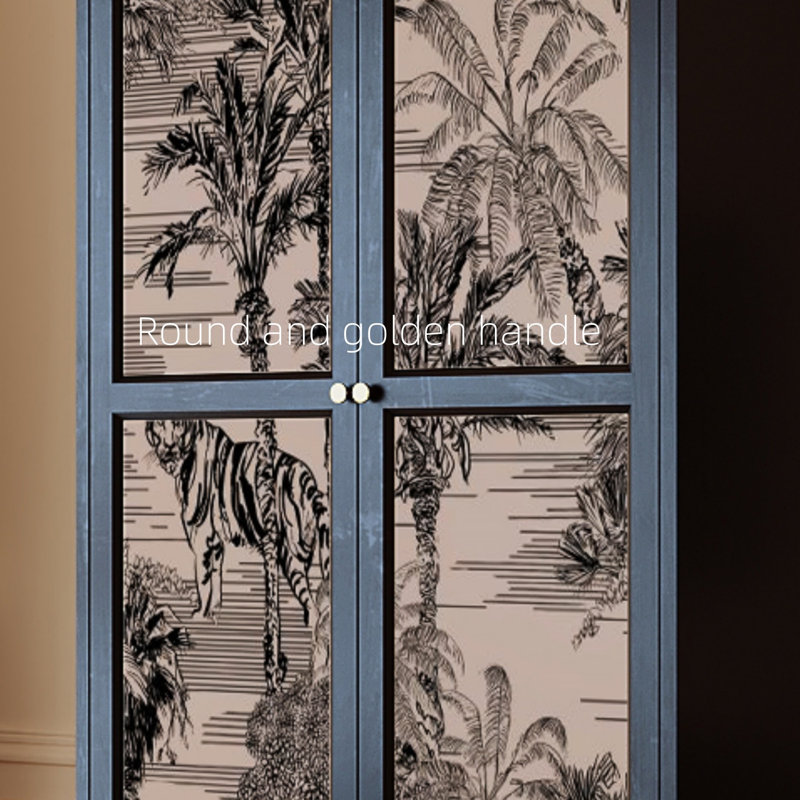 Garde-robe moderne et simple