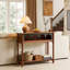 Console haute vintage en bois massif de 112 cm de large avec rangement, couleur noyer, idéale pour une entrée.