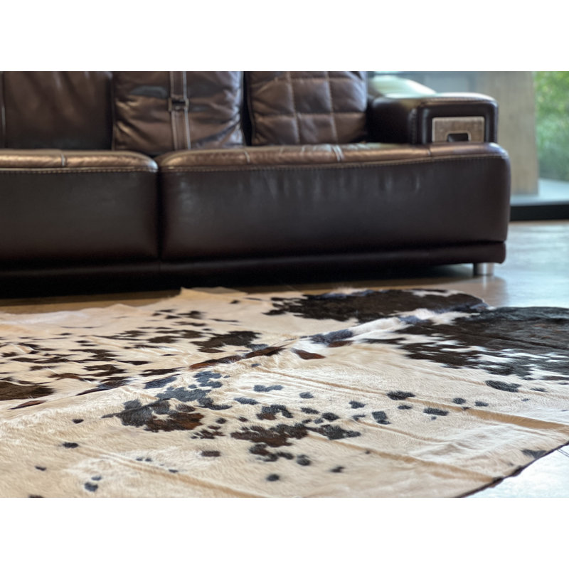 Tapis en peau de vache naturelle Altonya