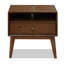 Table de chevet Mid-Century en noyer Sutton avec un tiroir et une tablette ouverte