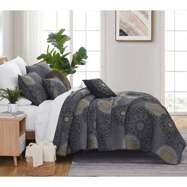 Canora Grey Crisdean Red 4 Piece Comforter Set - Wayfair Canada