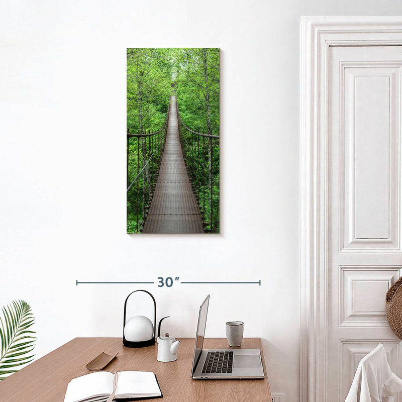 Pont dans la forêt, H 30 po x l 15 po