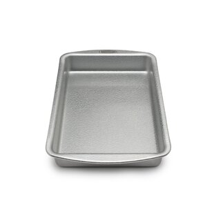 https://assets.wfcdn.com/im/68785131/resize-h310-w310%5Ecompr-r85/4611/46112136/Doughmakers+Aluminum+Non-Stick+Rectangle+Cake+Pan.jpg