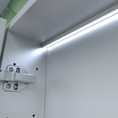 Titre 48 po X P 30 H Armoire à pharmacie encastrée en aluminium argenté avec miroir haute définition, DEL intégrée, panneau arrière robuste, 110 charnières à fermeture douce, trois lumières de couleur et brouillard