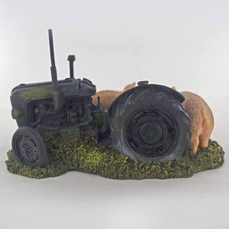 Lugenia Animals Figurines & Sculptures