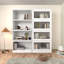 Bibliothèque contemporaine avec portes fermées à dossier fermé et armoire de rangement de bureau, plancher-au-plafond, armoire basse contre le mur