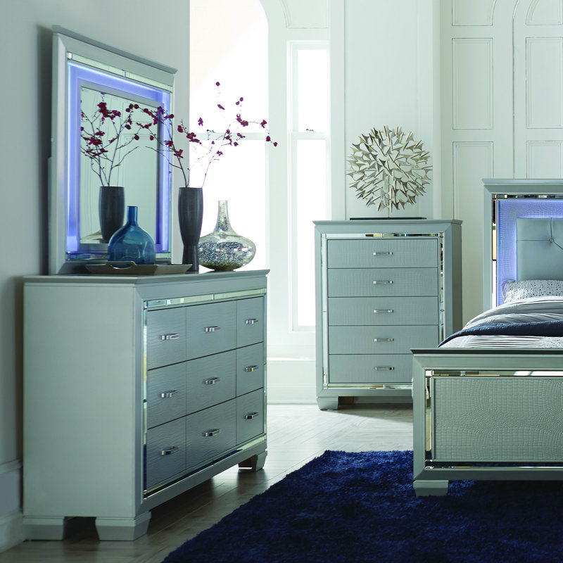 Oscar 64'' W 9 - Drawer Dresser, Silver