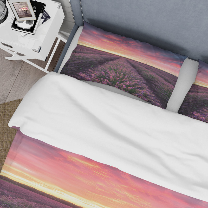 Sunrise & Dramatic Clouds Over Lavender Field - Ensemble de housse de couette Farmhouse - Microfibre de polyester