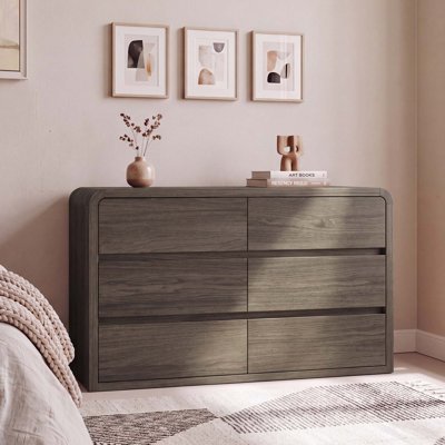 Commode moderne Adamstown à 6 tiroirs, largeur de 136 cm, brun foncé